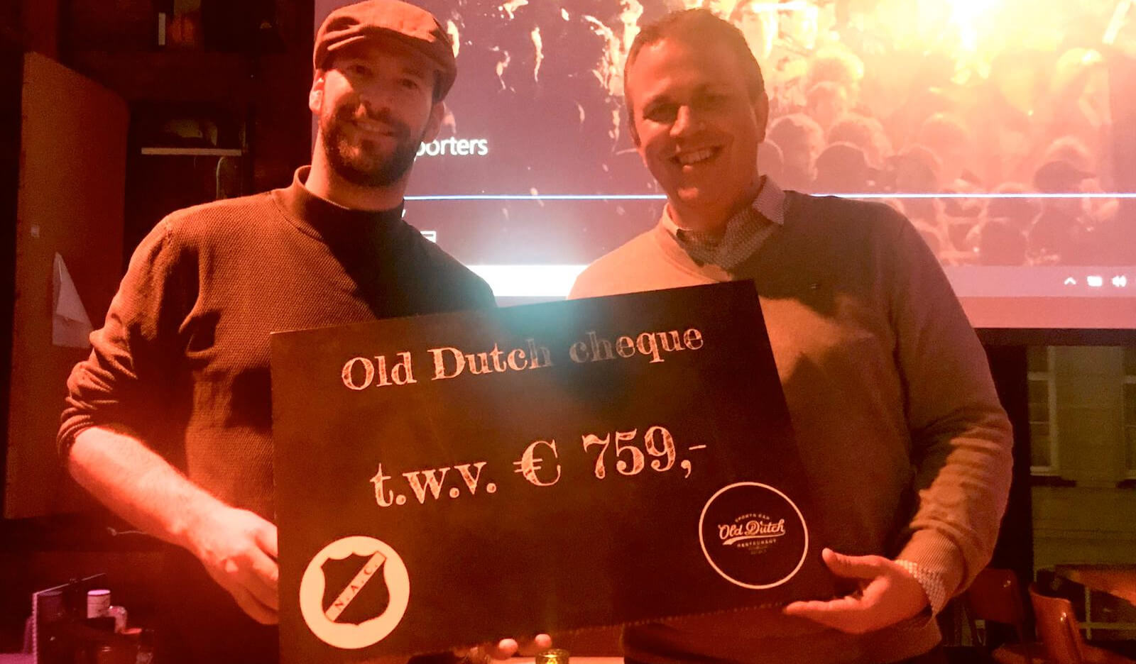 Old Dutch Sportsbar doneert mooi bedrag aan NAC Museum